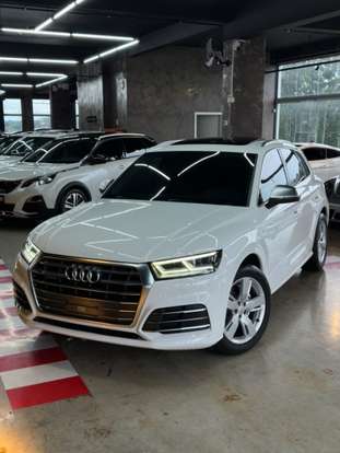 AUDI-Q5-2019