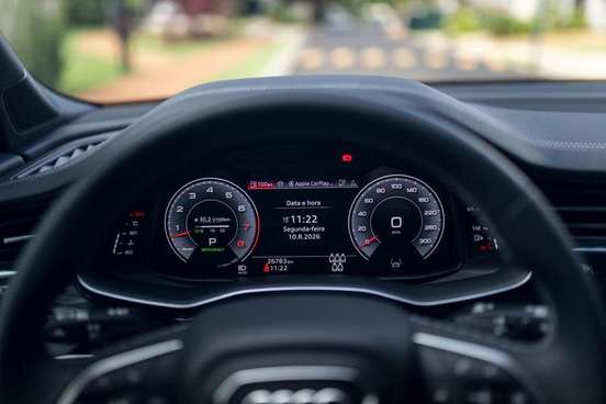 AUDI-Q7-2025