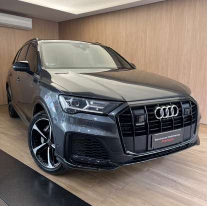 AUDI-Q7-2022