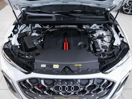 AUDI-SQ5-2025