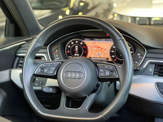 AUDI-A4-2019