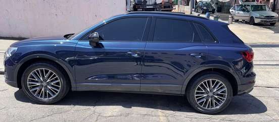 AUDI-Q3-2020