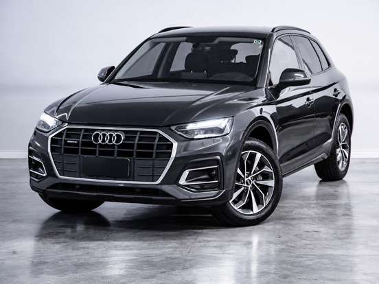 AUDI-Q5-2022