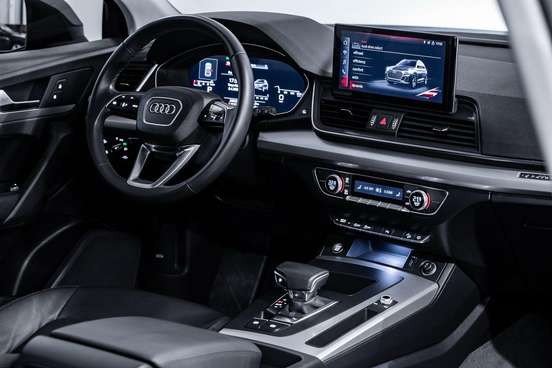 AUDI-Q5-2022