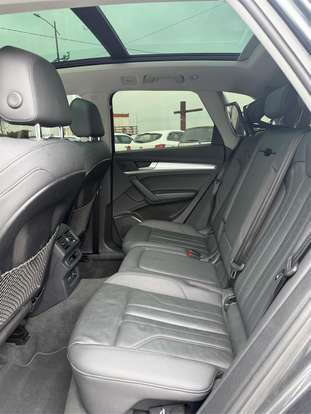 AUDI-Q5-2022