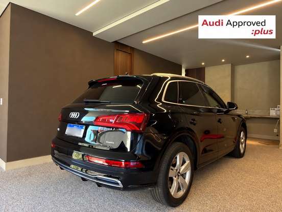 AUDI-Q5-2020