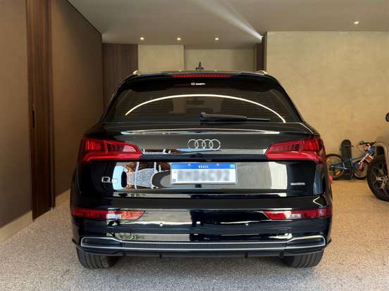 AUDI-Q5-2020