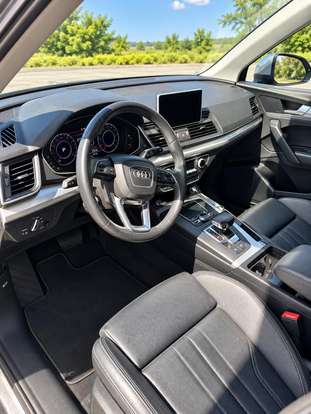 AUDI-Q5-2019