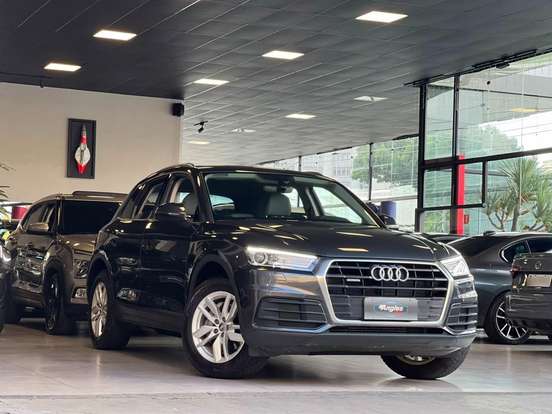 AUDI-Q5-2019