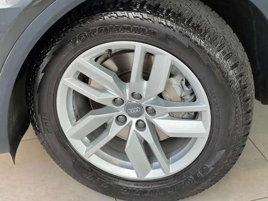 AUDI-Q5-2019