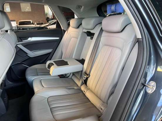 AUDI-Q5-2019