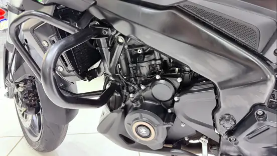 BAJAJ-DOMINAR 400-2025
