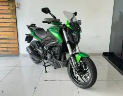BAJAJ DOMINAR 400 BAJAJ DOMINAR 400