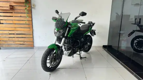 BAJAJ-DOMINAR 400-2024