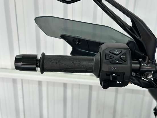BAJAJ-DOMINAR 400-2026