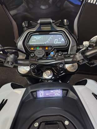 BAJAJ-DOMINAR NS400Z-2026