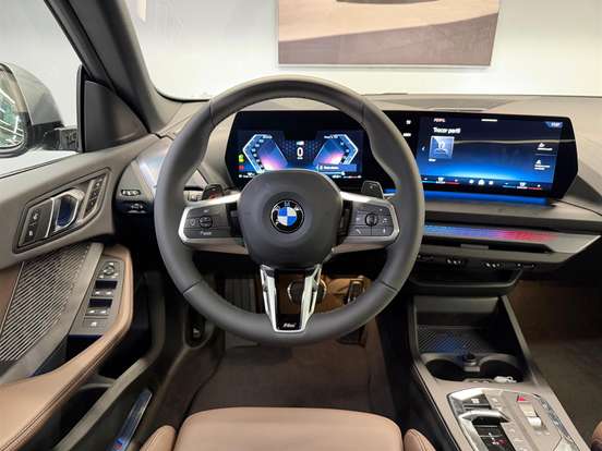 BMW-220i-2025