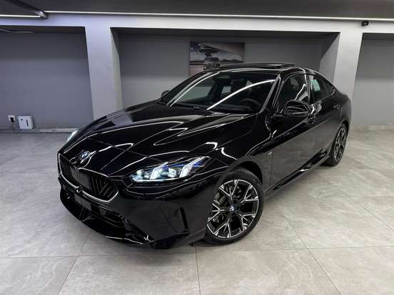 BMW-220i-2025