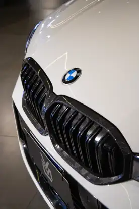 BMW-320i-2024