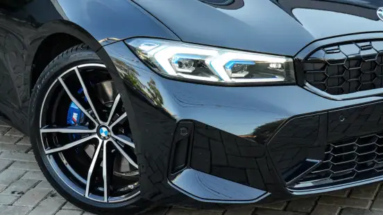 BMW-320i-2024