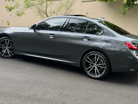 BMW-320i-2.0 16V TURBO GASOLINA M SPORT AUTOMÁTICO BMW-320i-2019