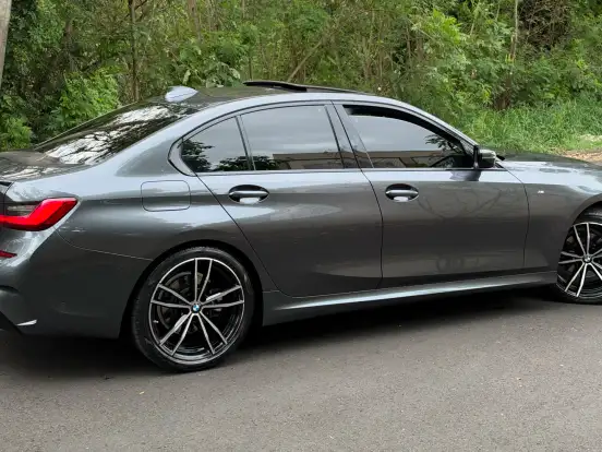 BMW-320i-2.0 16V TURBO GASOLINA M SPORT AUTOMÁTICO BMW-320i-2019