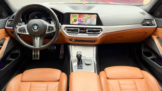 BMW-320i-2019