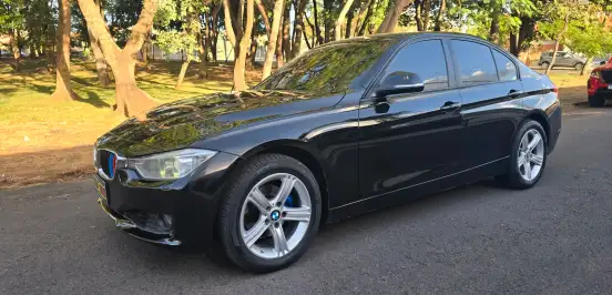 BMW-320i-2013