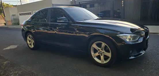 BMW-320i-2013