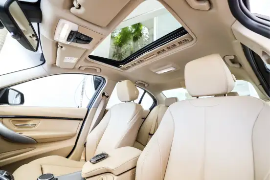 BMW-320i-2018