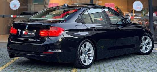 BMW-320i-2015