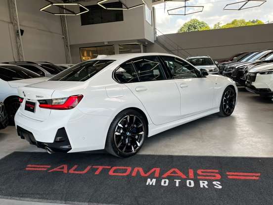 BMW-320i-2024