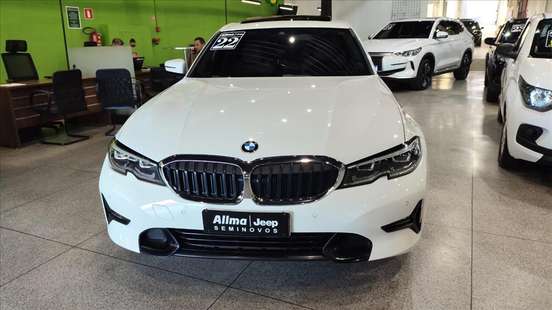 BMW-320i-2021
