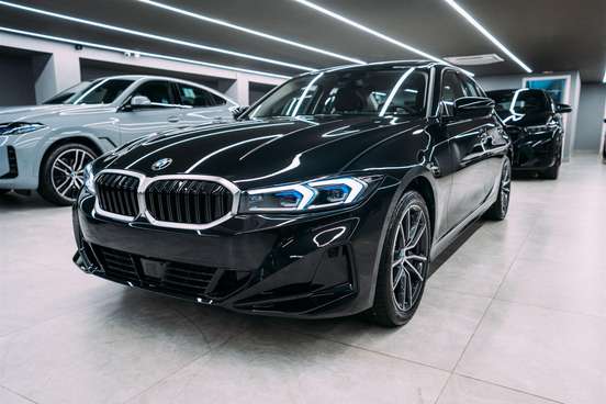 BMW-320i-2026