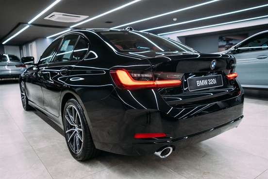 BMW-320i-2026