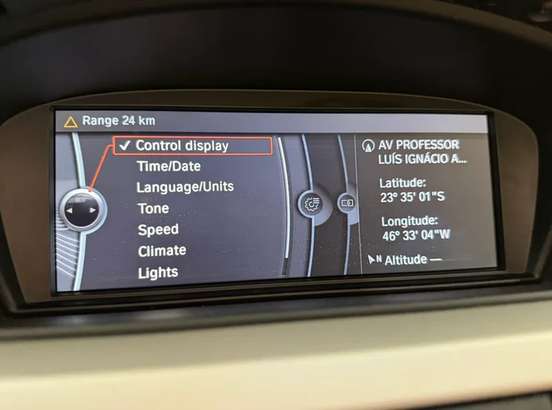 BMW-320i-2010