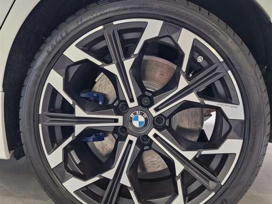 BMW-330e-2.0 16V TURBO HÍBRIDO M SPORT AUTOMÁTICO BMW-330e-2025