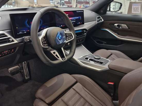 BMW-330e-2.0 16V TURBO HÍBRIDO M SPORT AUTOMÁTICO BMW-330e-2025