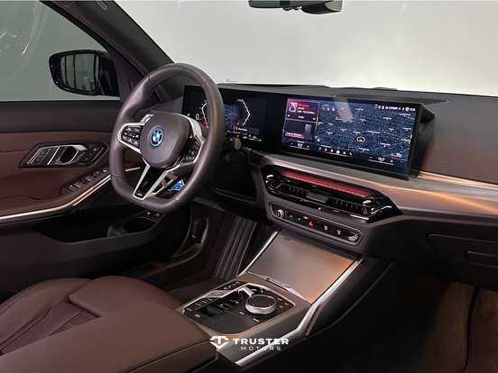BMW-330e-2.0 16V TURBO HÍBRIDO M SPORT AUTOMÁTICO BMW-330e-2025