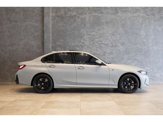 BMW-330e-2.0 16V TURBO HÍBRIDO M SPORT AUTOMÁTICO BMW-330e-2024