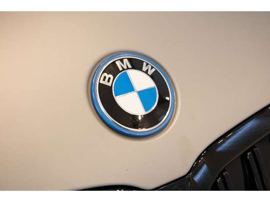 BMW-330e-2.0 16V TURBO HÍBRIDO M SPORT AUTOMÁTICO BMW-330e-2024