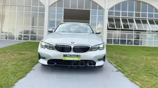 BMW-330i-2019