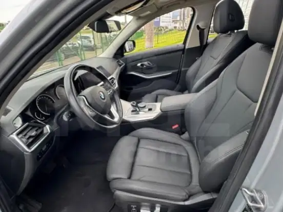 BMW-330i-2.0 16V TURBO GASOLINA SPORT AUTOMÁTICO BMW-330i-2019