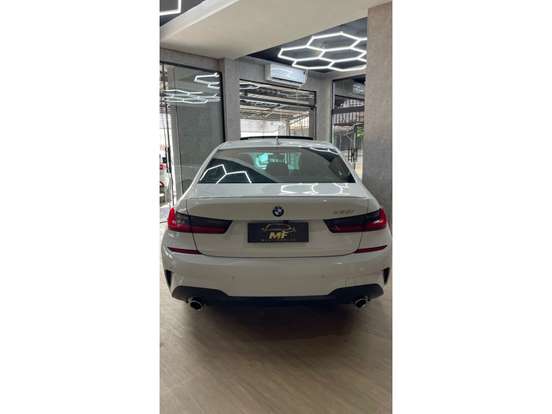 BMW-330i-2.0 16V TURBO GASOLINA M SPORT AUTOMÁTICO BMW-330i-2019