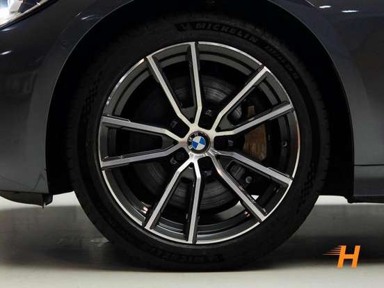 BMW-330i-2.0 16V TURBO GASOLINA SPORT AUTOMÁTICO BMW-330i-2019