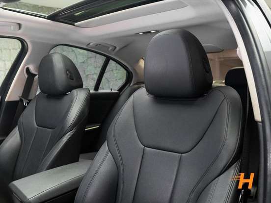 BMW-330i-2.0 16V TURBO GASOLINA SPORT AUTOMÁTICO BMW-330i-2019
