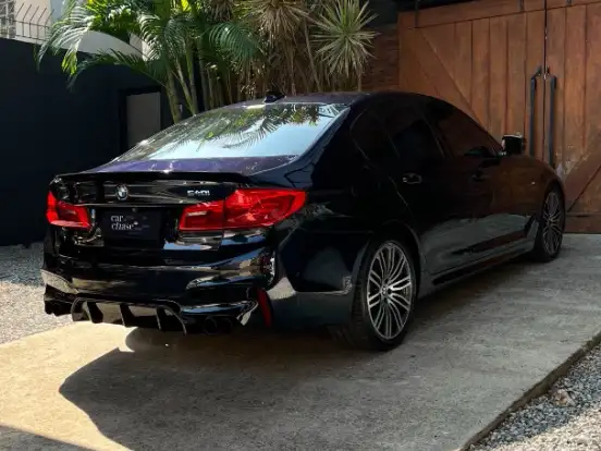 BMW-540i-3.0 24V TURBO GASOLINA M SPORT AUTOMÁTICO BMW-540i-2017