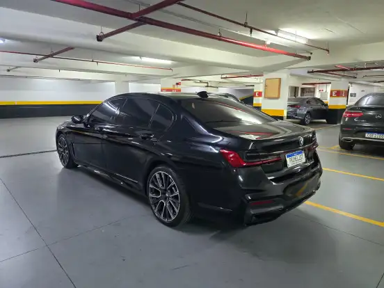 BMW-745Le-2021
