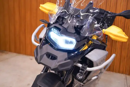 BMW-F 850 GS ADVENTURE PREMIUM-2021