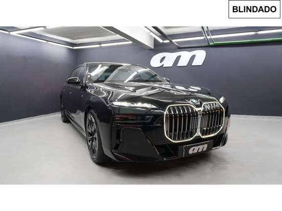 BMW-i7-ELÉTRICO XDRIVE60 M SPORT BMW-i7-2023